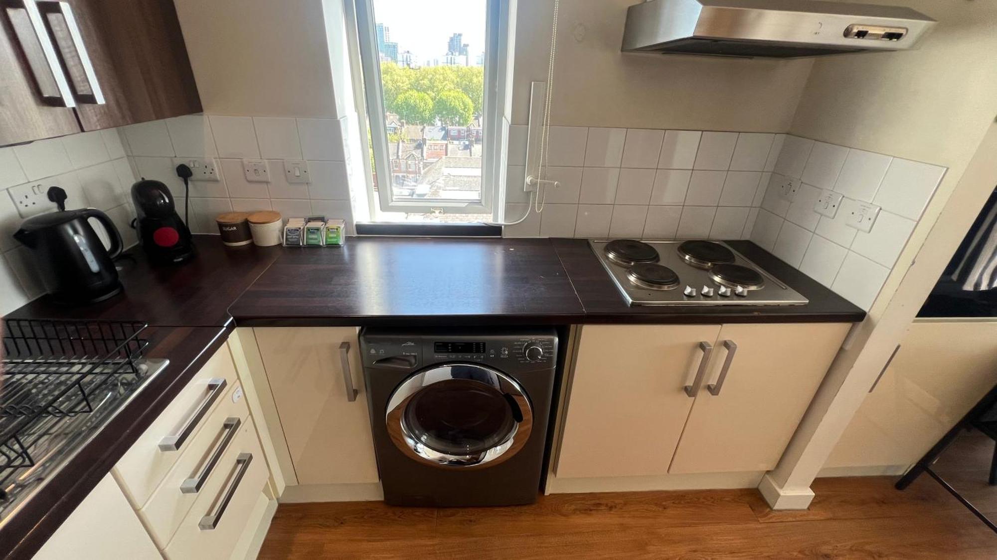 Sunset Heights Bright 2br With Views And Free Parking * London
